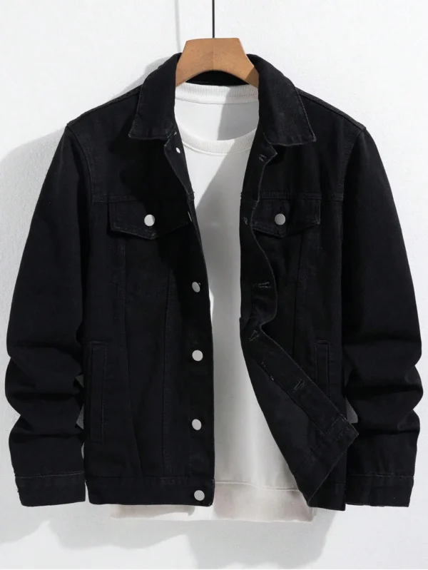 La Veste en jean — noir, coupe minimaliste La Veste en jean — noir, coupe minimaliste