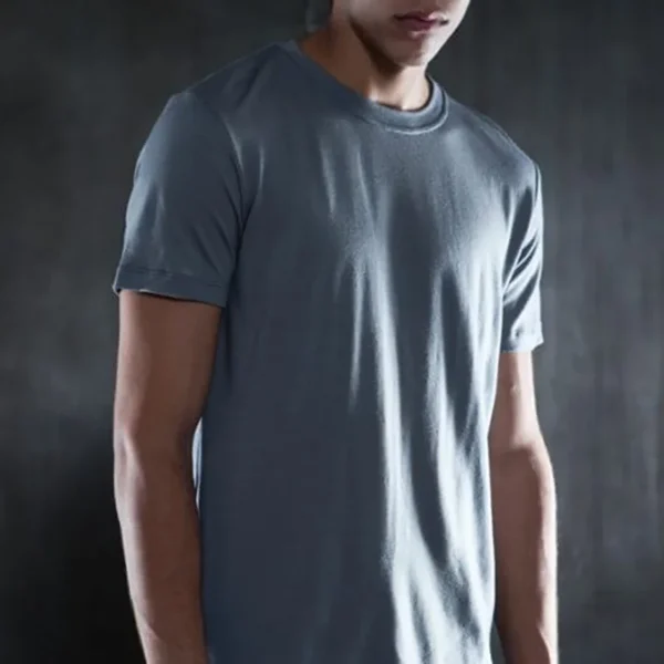 Le T-shirt en laine mérinos — vue 3